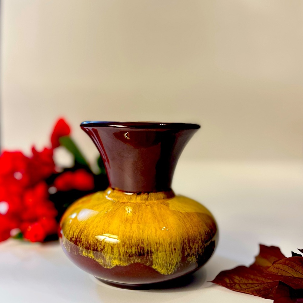 Vintage Vase Blue Mountain Pottery Harvest Gold BMP Flower Vase EUC